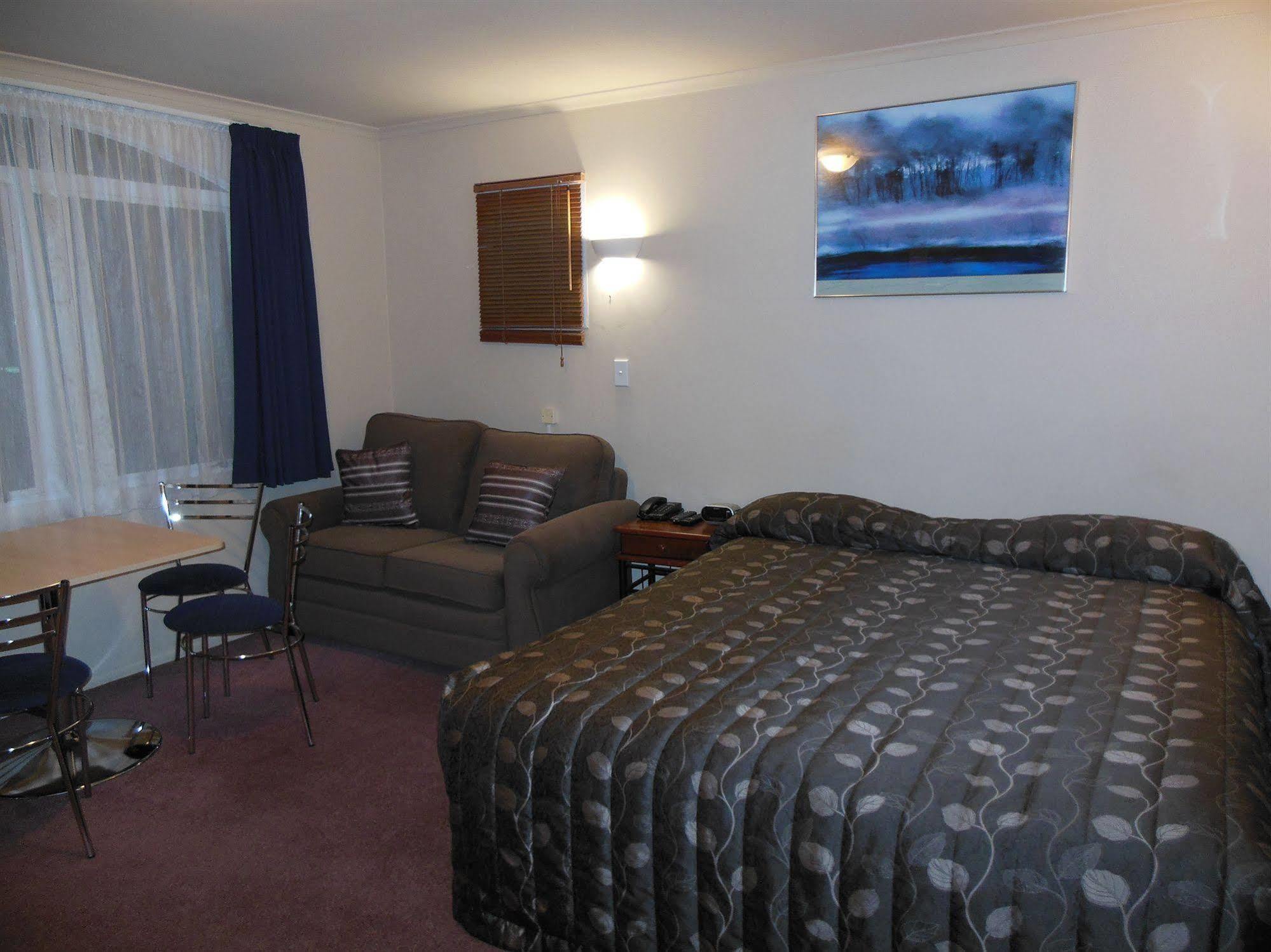 อะซูเร คาเมลอต อาร์ม มอเตอร์ลอดจ์ Motel โอ๊คแลนด์ ภายนอก รูปภาพ