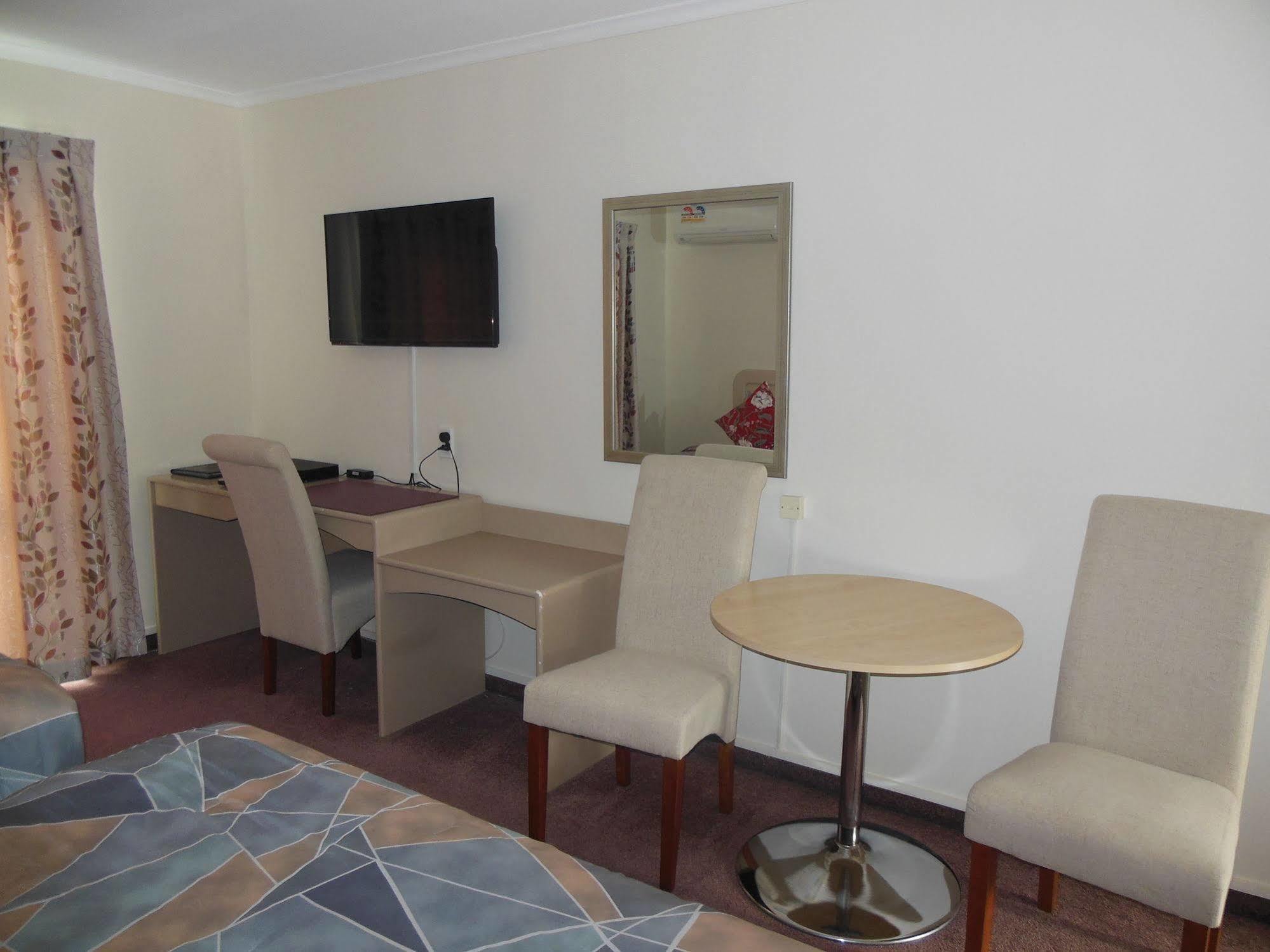 อะซูเร คาเมลอต อาร์ม มอเตอร์ลอดจ์ Motel โอ๊คแลนด์ ภายนอก รูปภาพ