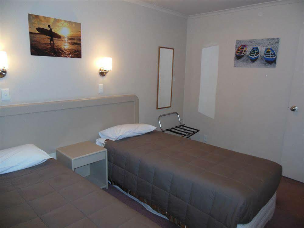 อะซูเร คาเมลอต อาร์ม มอเตอร์ลอดจ์ Motel โอ๊คแลนด์ ภายนอก รูปภาพ