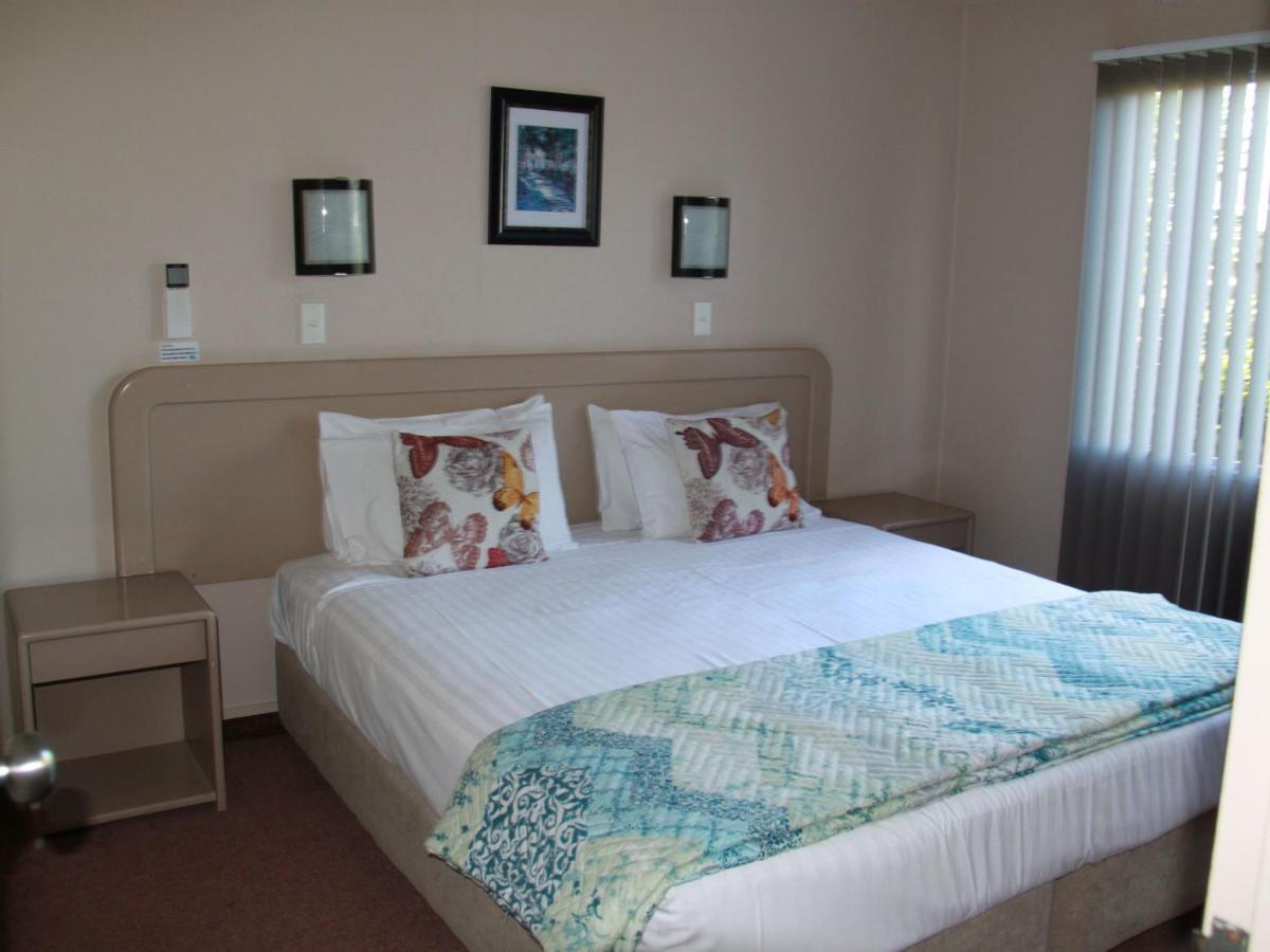 อะซูเร คาเมลอต อาร์ม มอเตอร์ลอดจ์ Motel โอ๊คแลนด์ ห้อง รูปภาพ